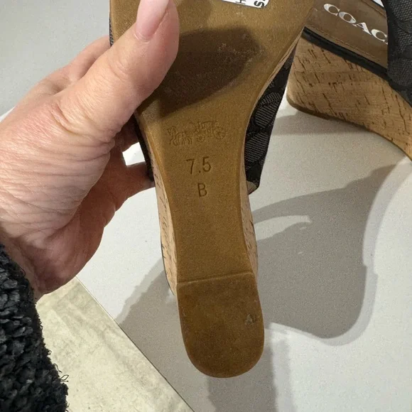 Coach ferry Black and Tan Wedge Sandals - Picture 4 of 6